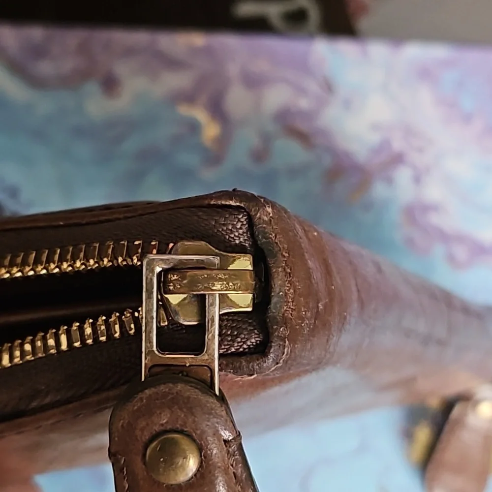 Preloved Chloe medium brown wallet - Picture 4 of 8